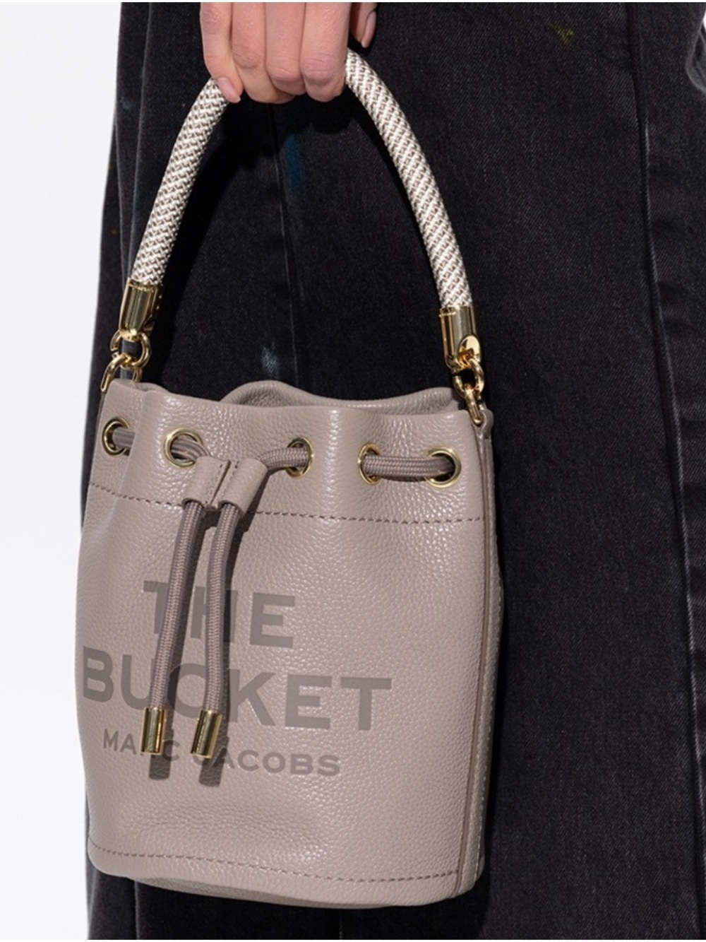 MARC JACOBS The Bucket Bag- Cement - Picture 3 of 16